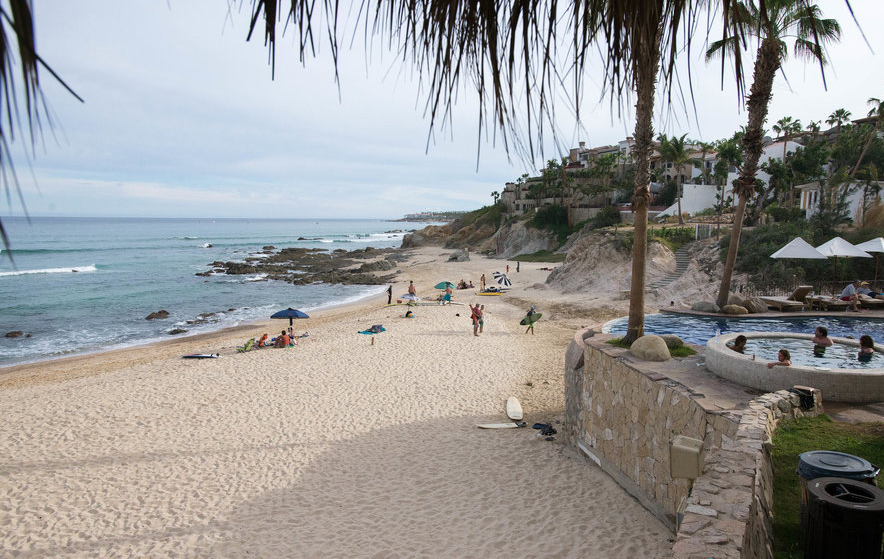 acapulquito beach los cabos